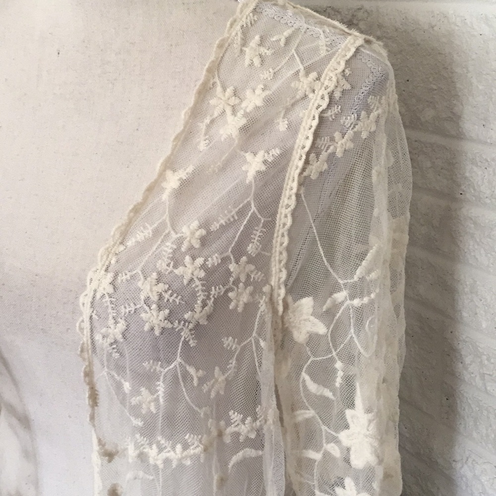 G Collection lace cardigan - Picture 2 of 8